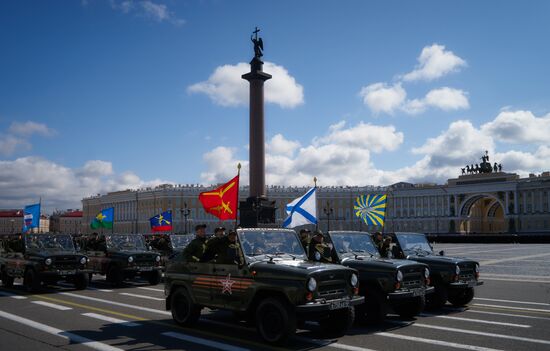 Rehearsing Victory Day parade in St.Petersburg
