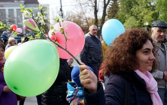 May Day marches across Russia