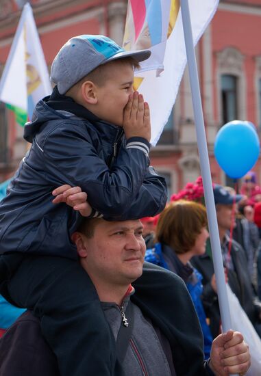 May Day marches across Russia