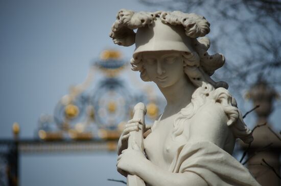 Summer Garden opens to visitors in St. Petersburg