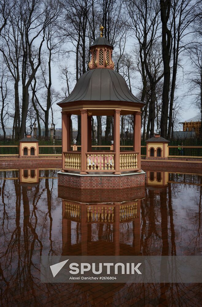 Summer Garden opens to visitors in St. Petersburg