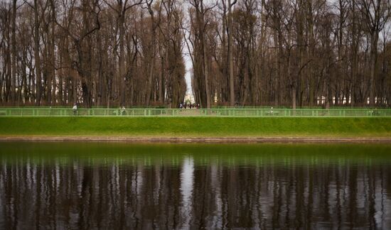 Summer Garden opens to visitors in St. Petersburg