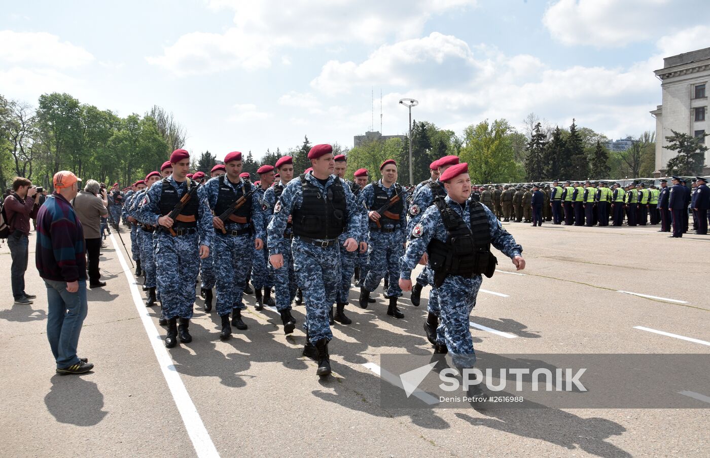 Military equipment inspection on Kulikovo Polye, Odessa