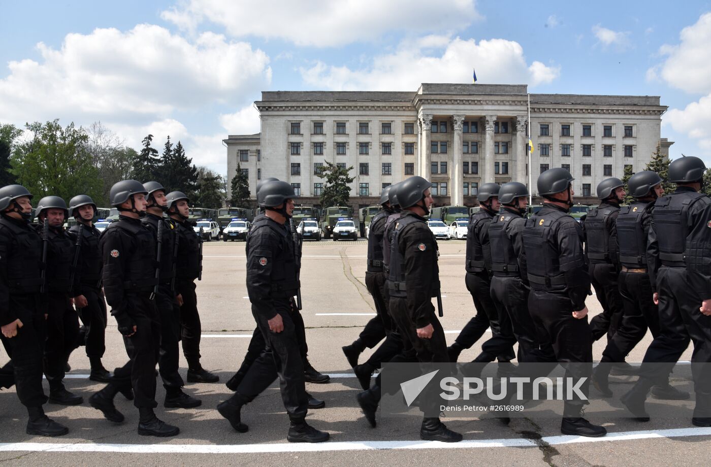 Military equipment inspection on Kulikovo Polye, Odessa