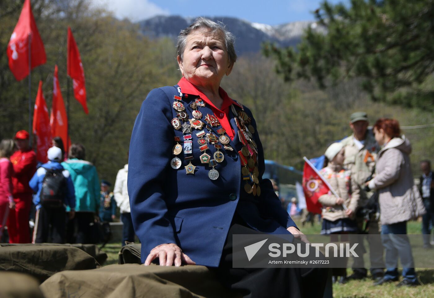 May day meeting of veteran partisans in Crimea