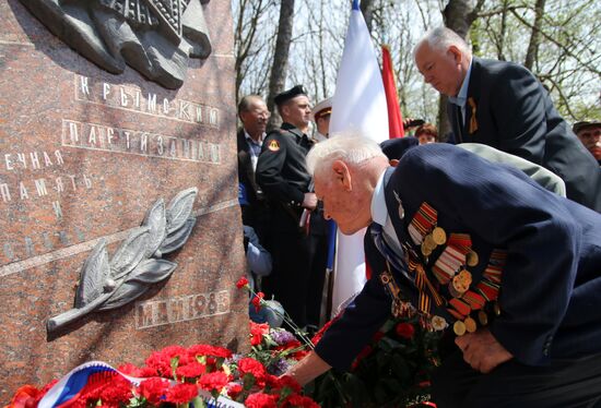 May day meeting of veteran partisans in Crimea