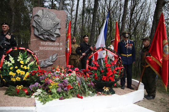 May day meeting of veteran partisans in Crimea