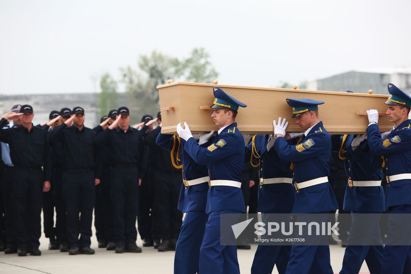Last remains of Malaysian MH17 victims sent from Kharkiv to Netherlands