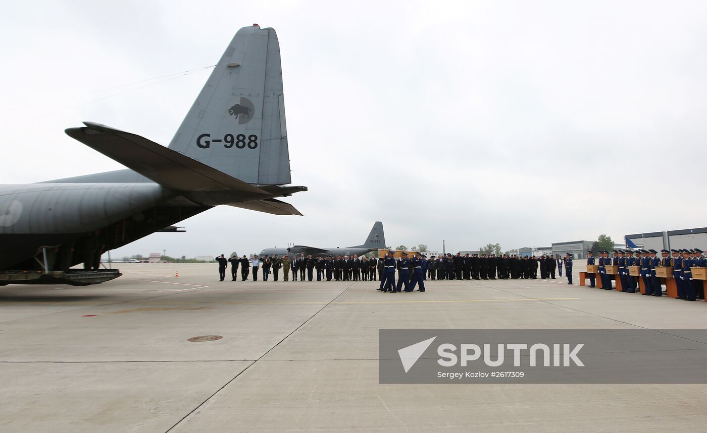 Last remains of Malaysian MH17 victims sent from Kharkiv to Netherlands