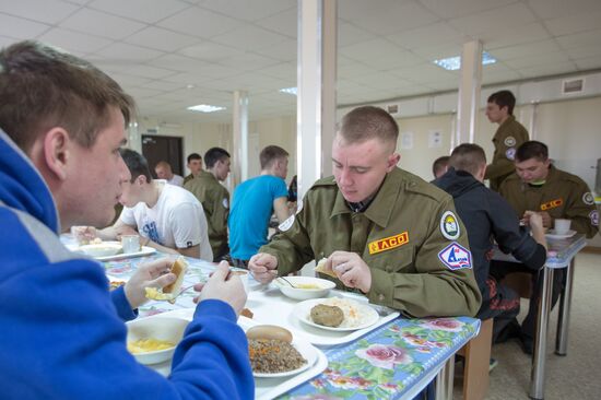 Student construction teams at the Vostochny space center