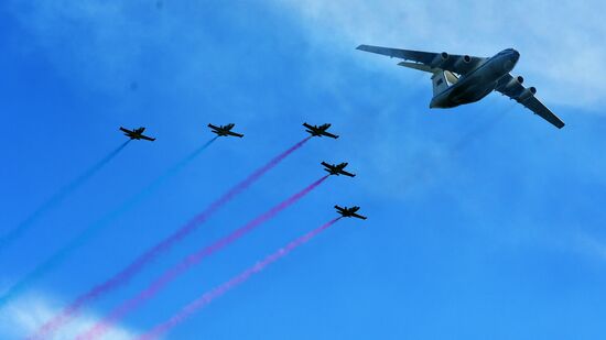 Rehearsal of aerial part of Victory Parade in Minsk