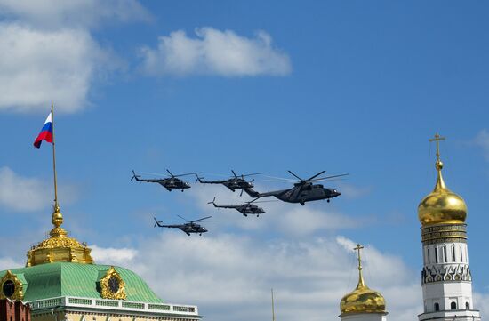 Rehearsal of military parade in Moscow to mark 70th anniversary of Victory in 1941-1945 Great Patriotic War