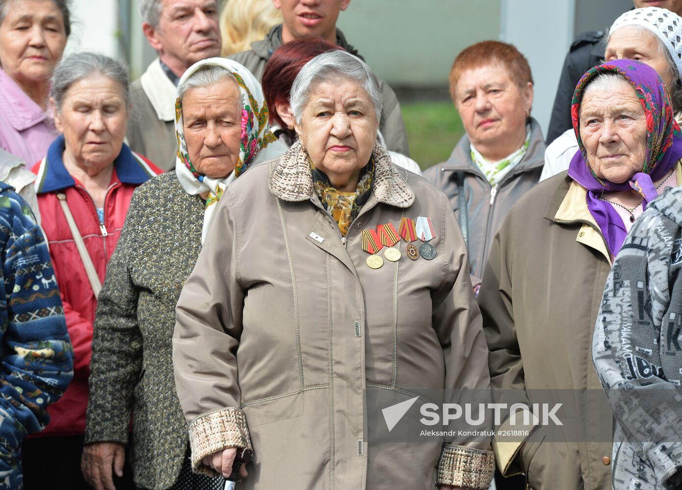 Unveiling a monument to home-front workers in Chelyabinsk