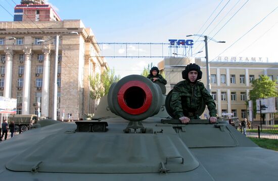 Victory Day parade rehearsal in Donetsk