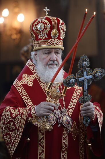 Patriarch holds service in honor of Saint George the Martyr