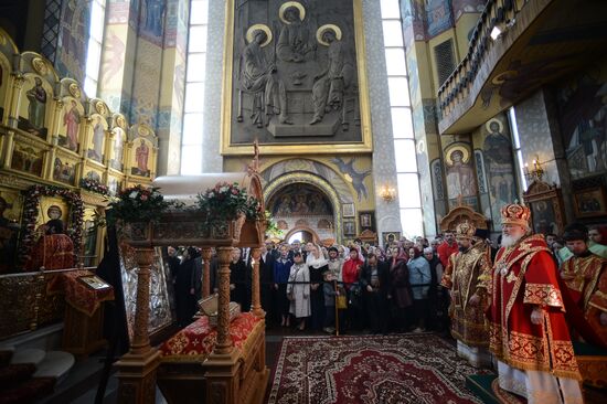 Patriarch holds service in honor of Saint George the Martyr