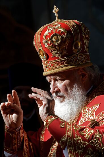 Patriarch holds service in honor of Saint George the Martyr