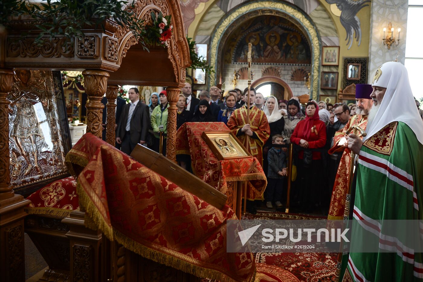 Patriarch holds service in honor of Saint George the Martyr