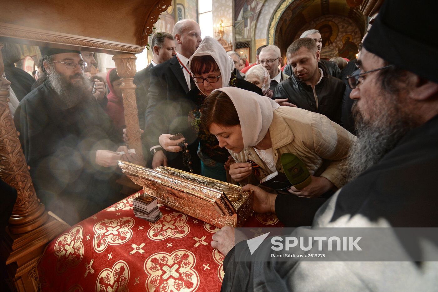 Patriarch holds service in honor of Saint George the Martyr