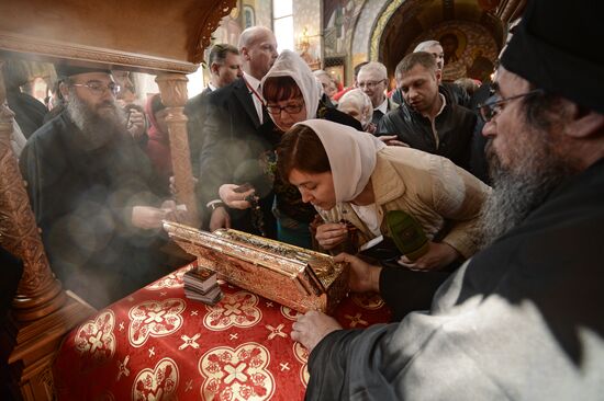 Patriarch holds service in honor of Saint George the Martyr