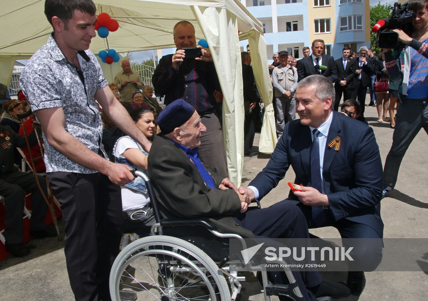 Crimea veterans receive new apartments