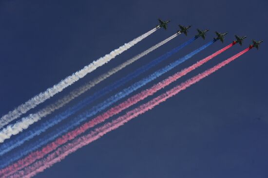 Final rehearsal of military parade to mark 70th anniversary of Victory in 1941-1945 Great Patriotic War