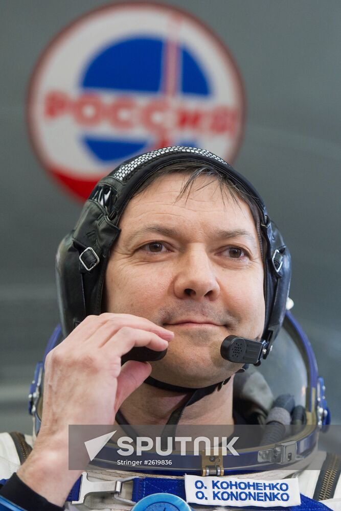 ISS Expedition 44/45 crew trains in Star City near Moscow