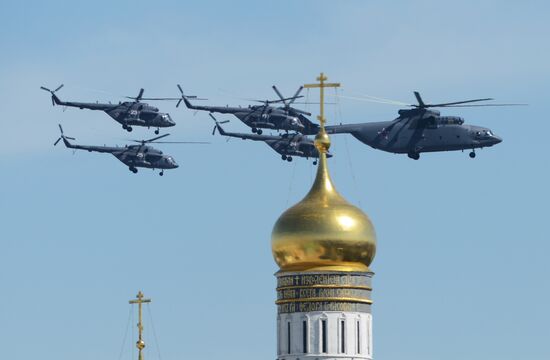 Final rehearsal of military parade to mark 70th anniversary of Victory in 1941-1945 Great Patriotic War