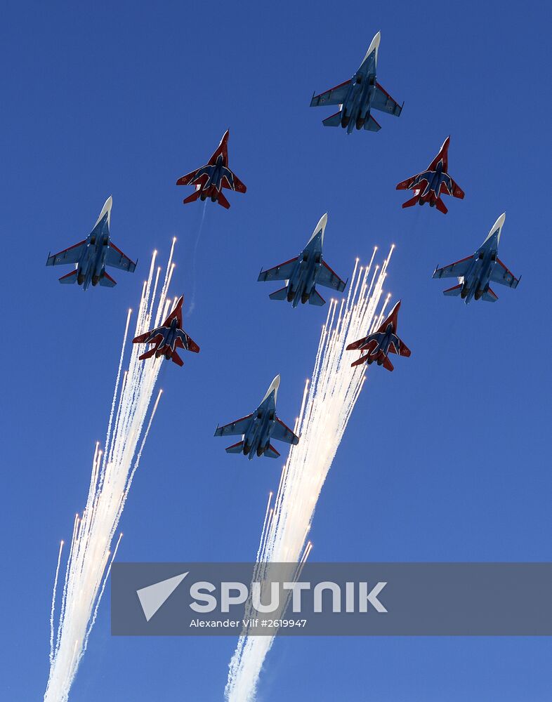 Final rehearsal of military parade to mark 70th anniversary of Victory in 1941-1945 Great Patriotic War