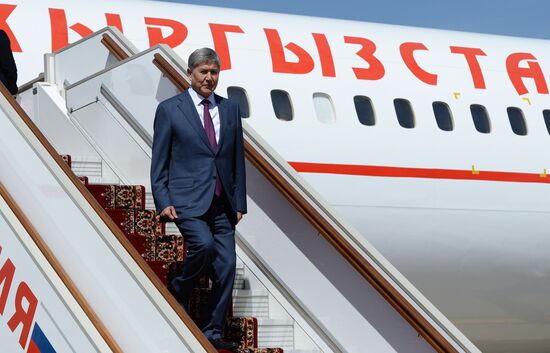 President of Kyrgyzstan Almazbek Atambayev arrives in Moscow