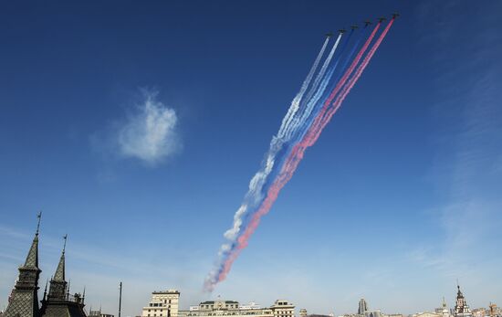 Final rehearsal of military parade to mark 70th anniversary of Victory in 1941-1945 Great Patriotic War