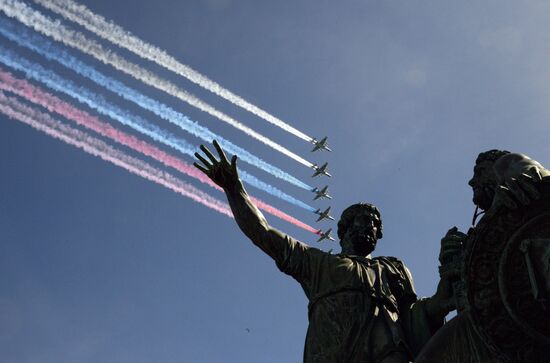 Final rehearsal of military parade to mark 70th anniversary of Victory in 1941-1945 Great Patriotic War