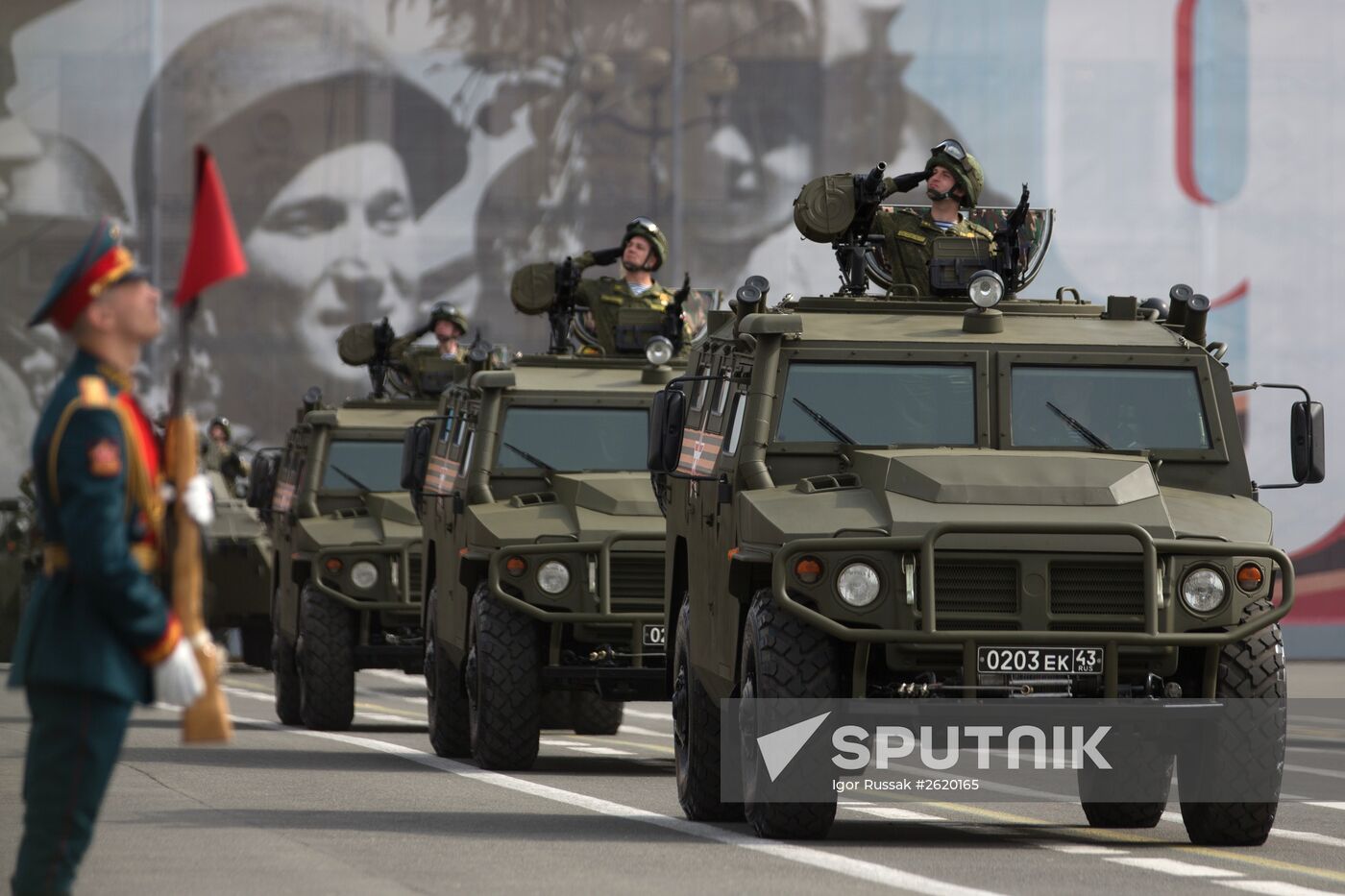 Final rehearsal of military parade to mark 70th anniversary of Victory in 1941-1945 Great Patriotic War in St.Petersburg