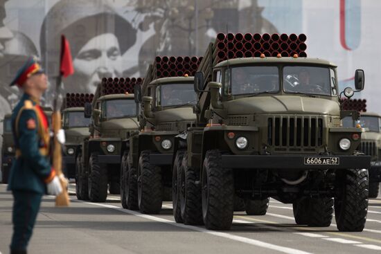 Final rehearsal of military parade to mark 70th anniversary of Victory in 1941-1945 Great Patriotic War in St. Petersburg