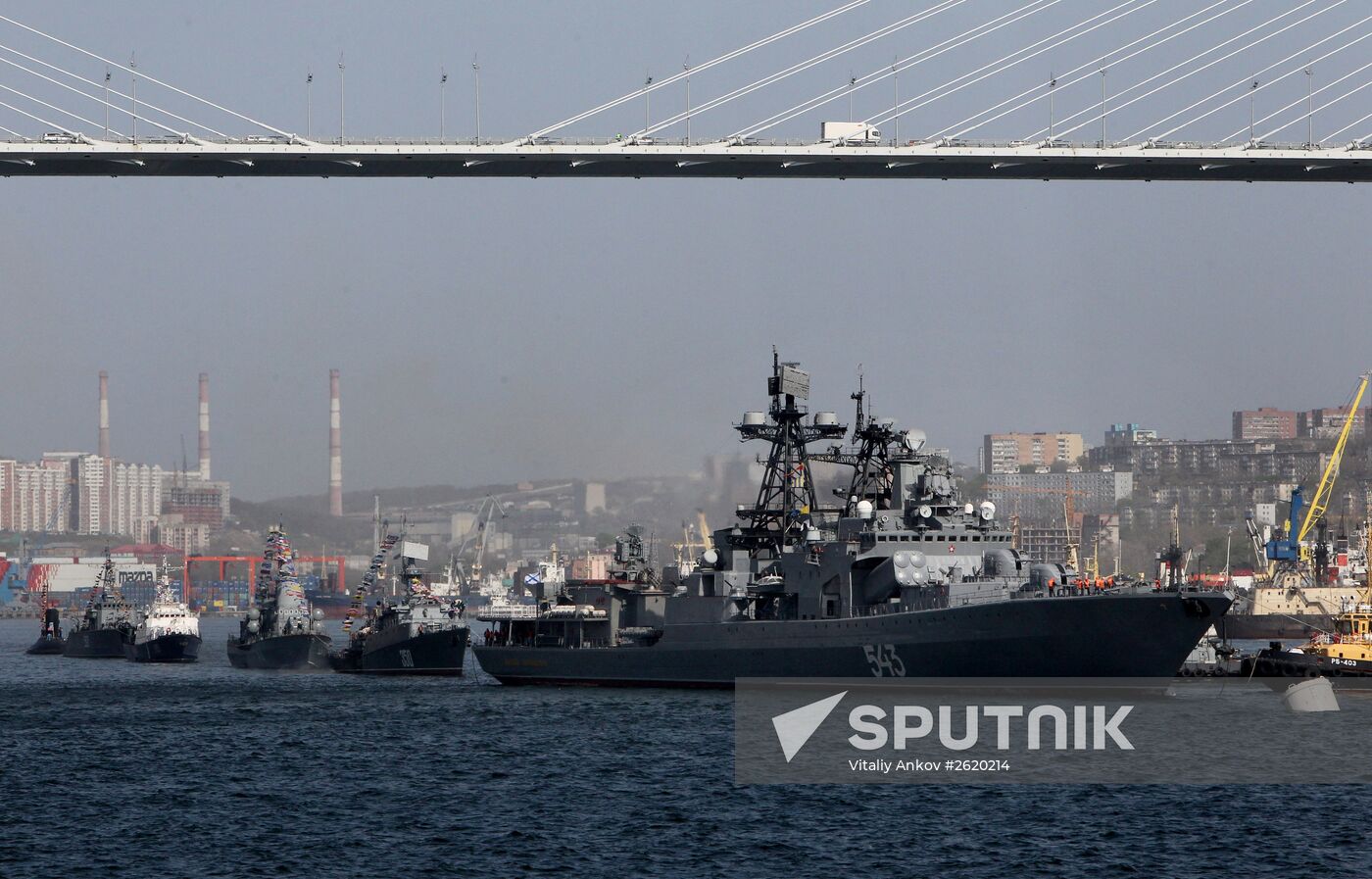 Ships line up to take part in Navy parade in Vladivostok