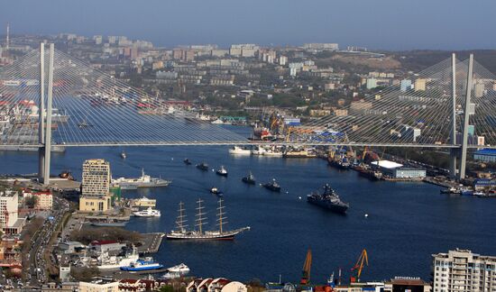 Ships line up to take part in Navy parade in Vladivostok