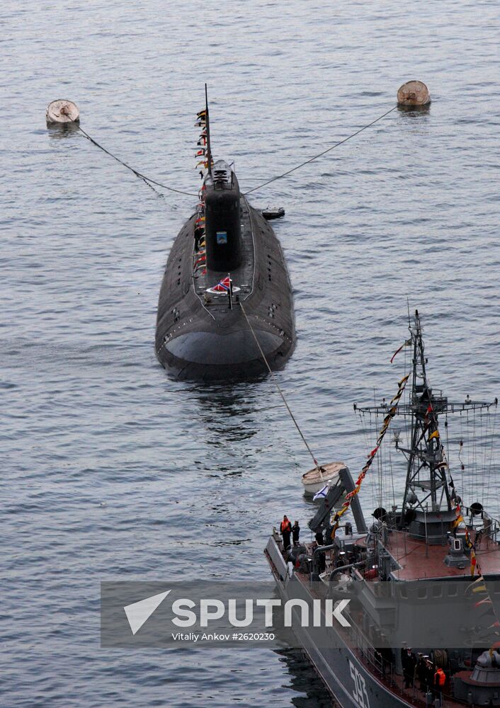 Ships line up to take part in Navy parade in Vladivostok