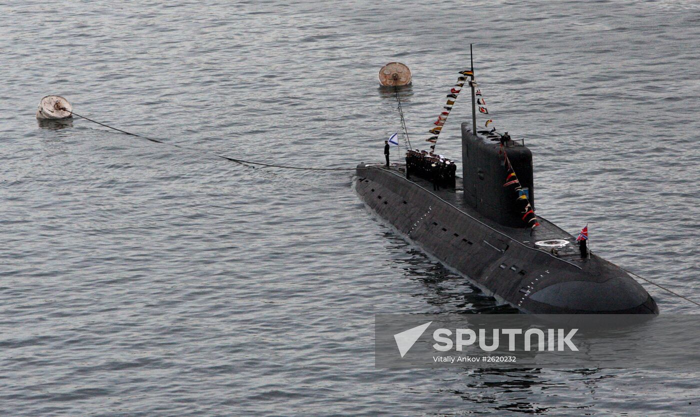 Ships line up to take part in Navy parade in Vladivostok