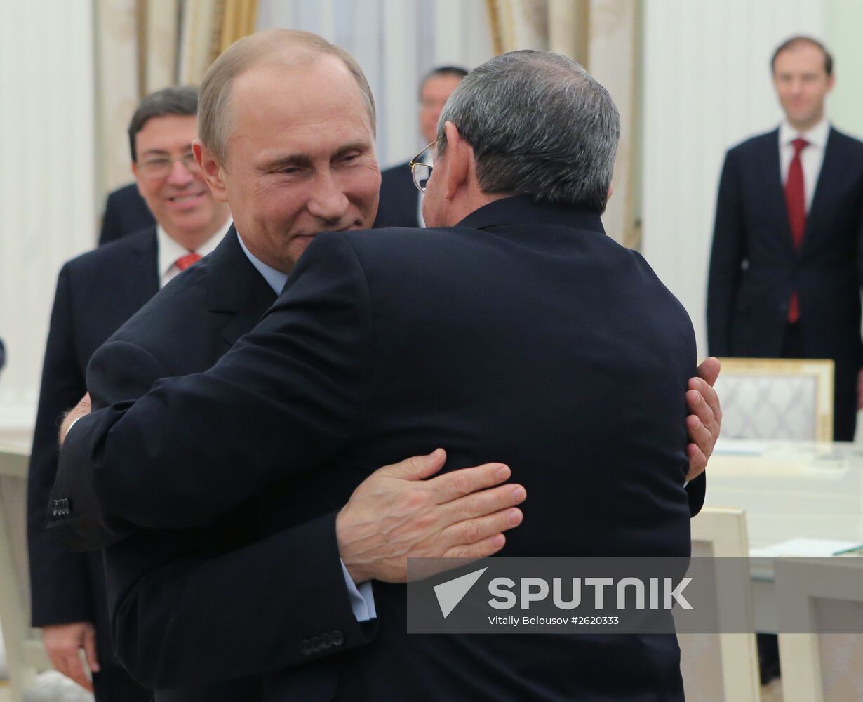 President Putin meets with Cuba's State Council and Cabinet Chairman Raul Castro