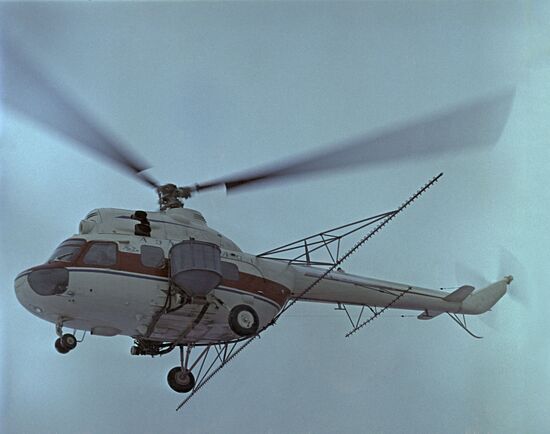 A Mil Mi-2 Hoplite helicopter