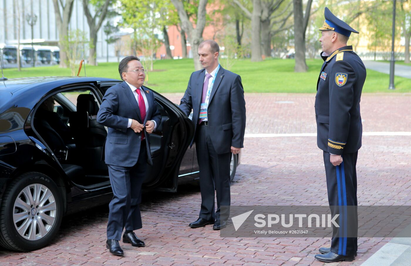 Kremlin Superintendent Sergei Khlebnikov welcomes foreign delegation heads and honorary guests