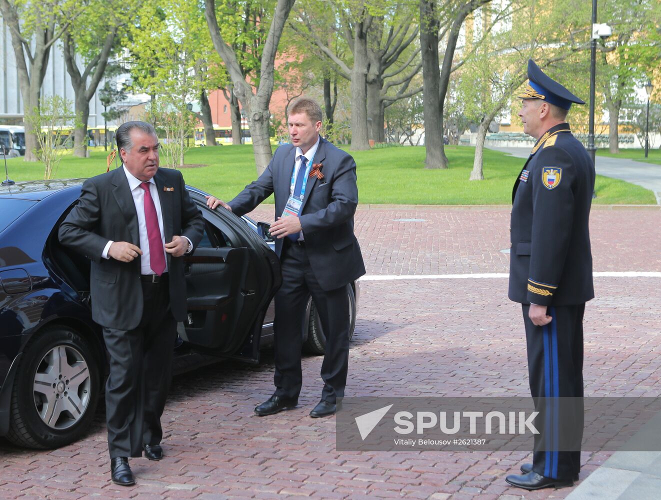 Kremlin Superintendent Sergei Khlebnikov welcomes foreign delegation heads and honorary guests