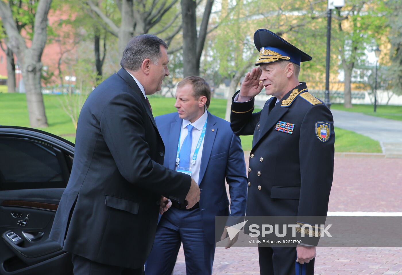 Foreign delegation heads and honorary guests welcomed by Kremlin's Commandant Sergei Khlebnikov