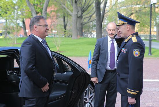 Kremlin Superintendent Sergei Khlebnikov welcomes foreign delegation heads and honorary guests