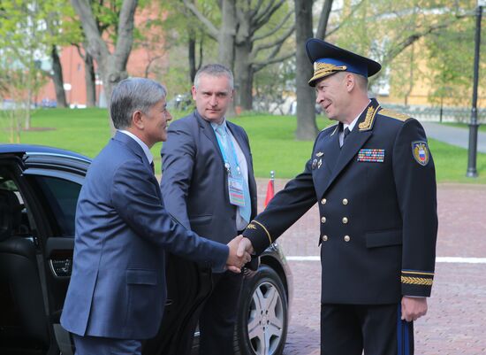Kremlin Superintendent Sergei Khlebnikov welcomes foreign delegation heads and honorary guests