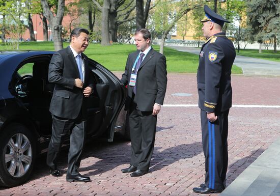 Kremlin Superintendent Sergei Khlebnikov welcomes foreign delegation heads and honorary guests