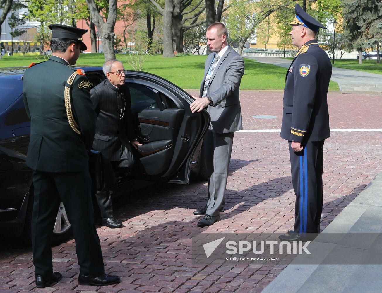 Kremlin Superintendent Sergei Khlebnikov welcomes foreign delegation heads and honorary guests