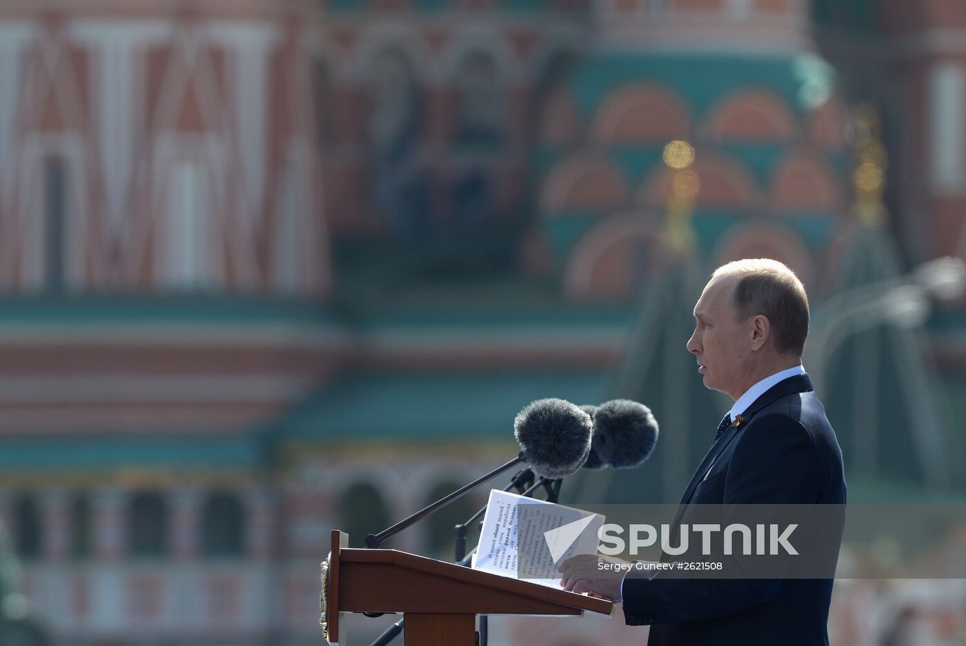 Vladimir Putin attends military parade to mark 70th anniversary of Victory in 1941-1945 Great Patriotic War