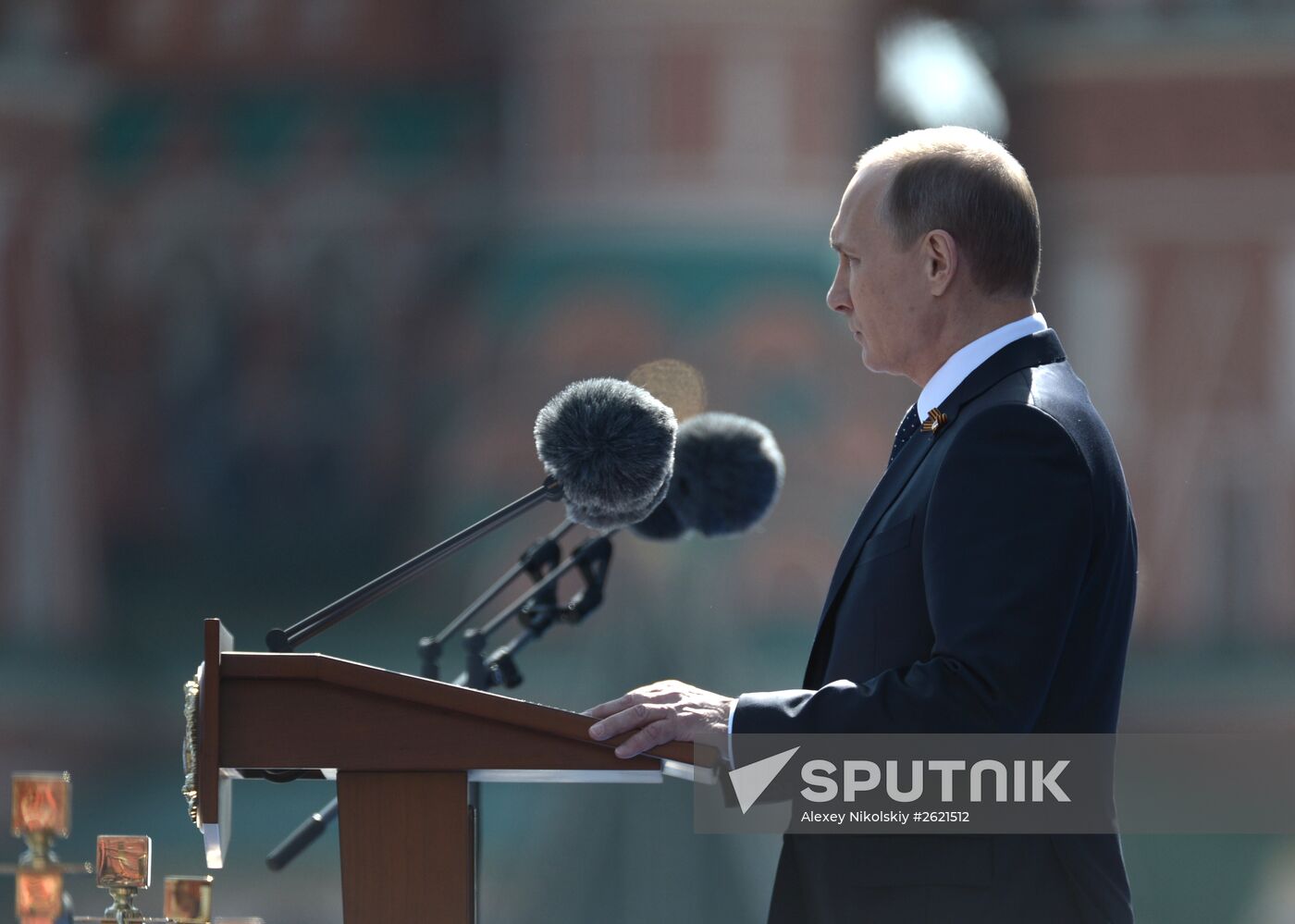Vladimir Putin attends military parade to mark 70th anniversary of Victory in 1941-1945 Great Patriotic War