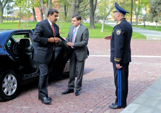 Kremlin Superintendent Sergei Khlebnikov welcomes foreign delegation heads and honorary guests
